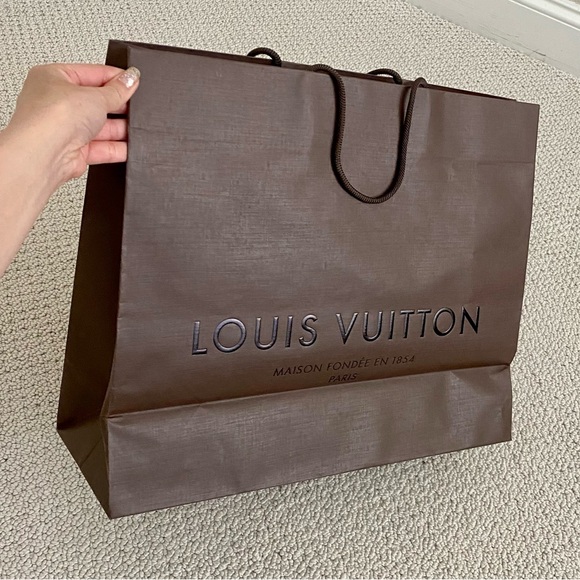 Louis Vuitton Shopping Bag - Picture 3 of 9